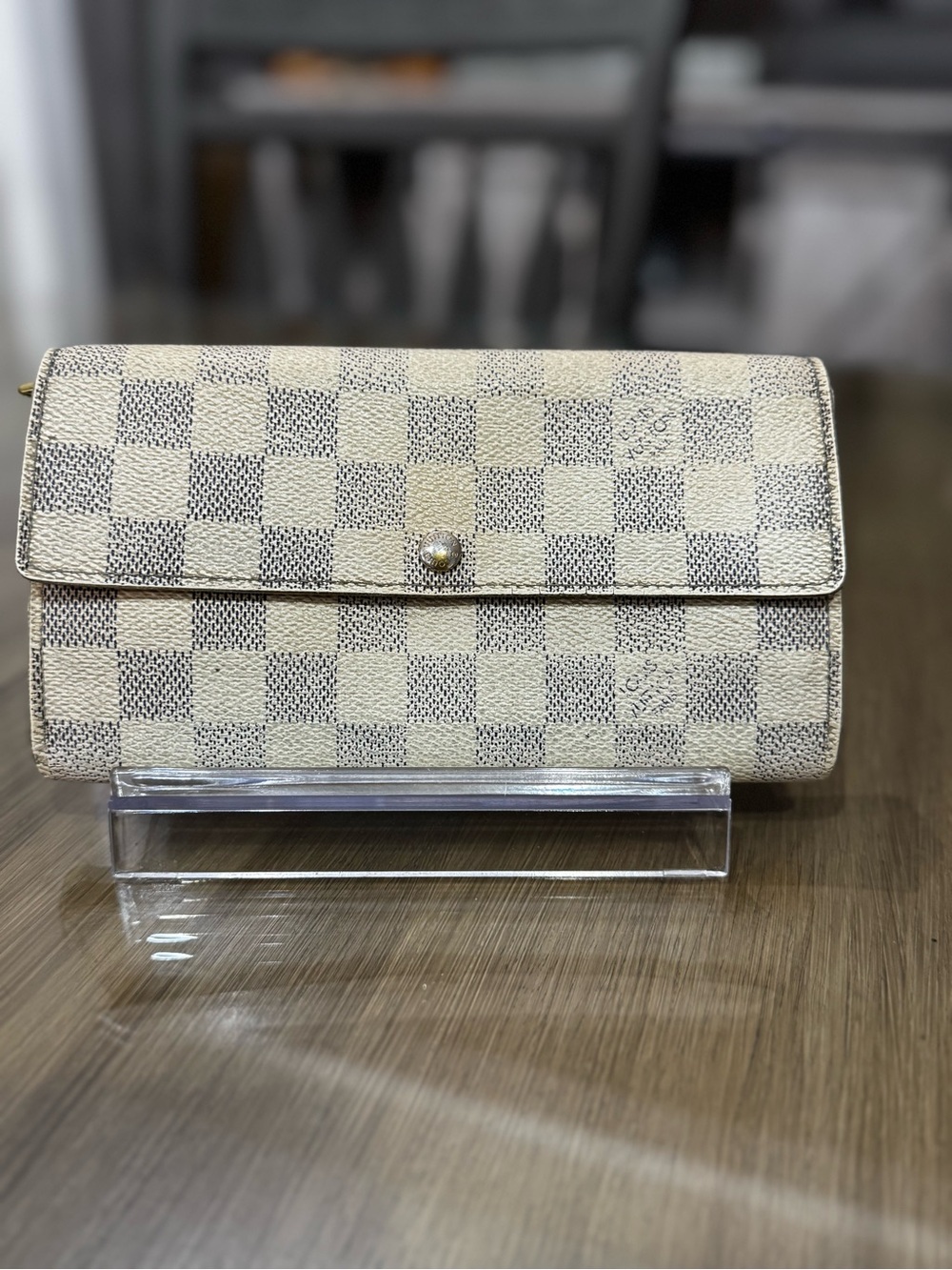 Louis Vuitton Sarah Wallet in Damier Azur Canvas
